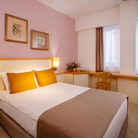Hotel Arte 3*